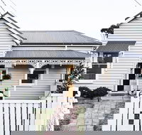 The Fox House Kyneton - Surfers Gold Coast