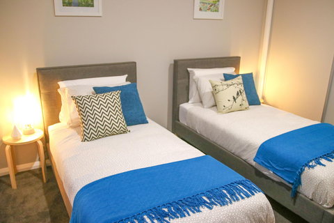 Amaroo - Surfers Gold Coast 2