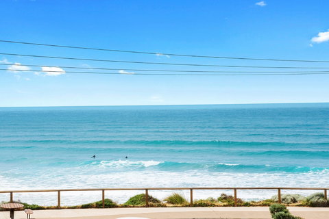 A Point Of View - Surfers Gold Coast 0