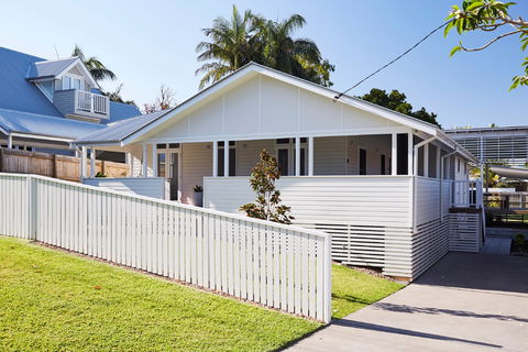 Belletide - Surfers Gold Coast 0