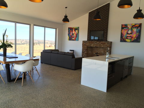 Bella Vista Farm House - Adelaide Hills - Surfers Gold Coast 1