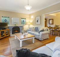 Blue Moon Cottages - Surfers Gold Coast