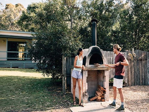Depot Beach Cabins - Surfers Gold Coast 1
