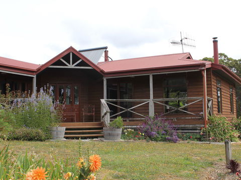 Eagle's Roost Farmstay B&B - Surfers Gold Coast 0