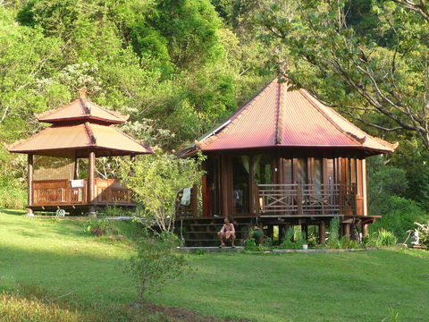 Havans Ecotourist Retreat - Surfers Gold Coast 1