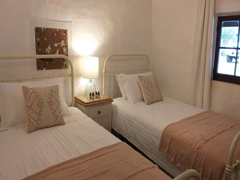 Hill End Pines Cottage - Surfers Gold Coast 2