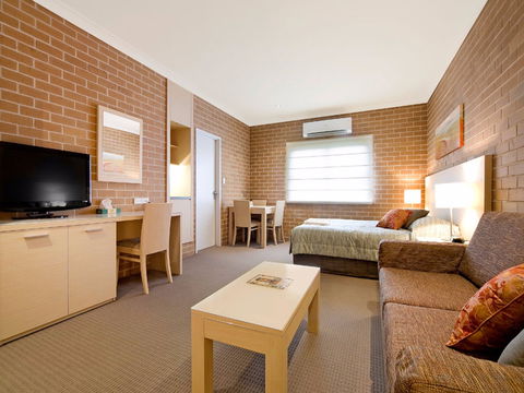 Imperial Motel - Surfers Gold Coast 0