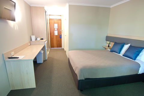 Lakeview Hotel Motel - Surfers Gold Coast 1