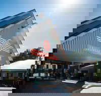 Leumeah Lodge - Surfers Gold Coast