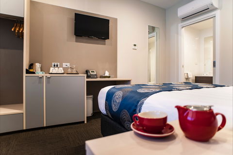 Leumeah Lodge - Surfers Gold Coast 1