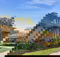 Maffra Motor Inn - Surfers Gold Coast