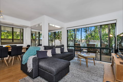 Mahogany Lodge - Surfers Gold Coast 0