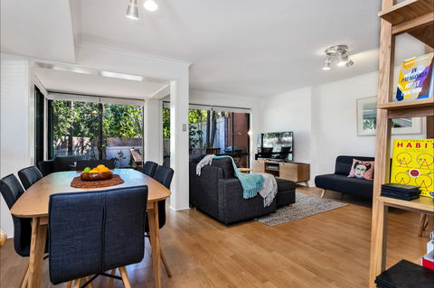 Mahogany Lodge - Surfers Gold Coast 2