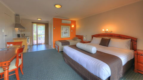 Parsons Bay Retreat - Surfers Gold Coast 1