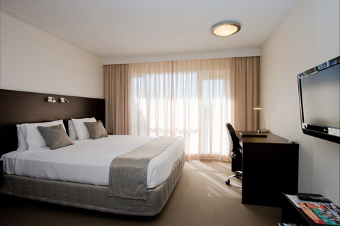St Ives Apartments - Surfers Gold Coast 0