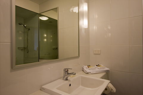 St Ives Apartments - Surfers Gold Coast 1
