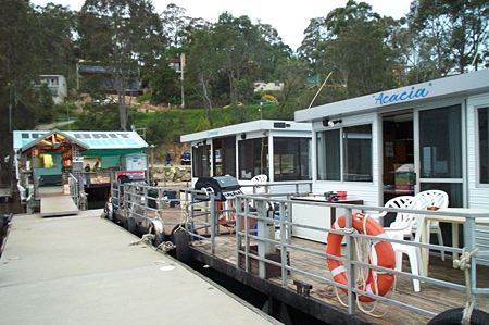 Clyde River Houseboats - Surfers Gold Coast 0