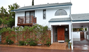 Dolphin Lodge - Surfers Gold Coast