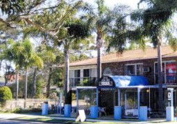 Palm Court Motel - Surfers Gold Coast 2