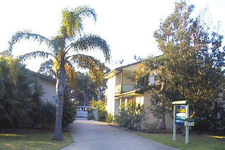 Avalon Holiday Units - Surfers Gold Coast 0