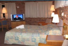 Beach Drive Motel - Surfers Gold Coast 2