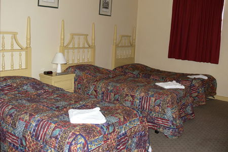 Knickerbocker Hotel Motel - Surfers Gold Coast 0