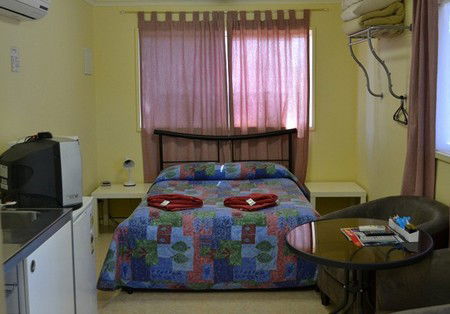 Broken Hill City Caravan Park - Surfers Gold Coast 1