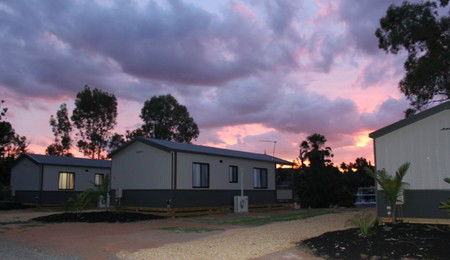 Buronga Riverside Tourist Park - Surfers Gold Coast 2