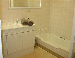 Acacia Grove Holiday House - Surfers Gold Coast 4