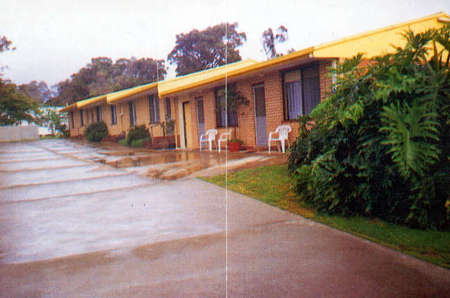 Clovelly Holiday Units - Surfers Gold Coast 0