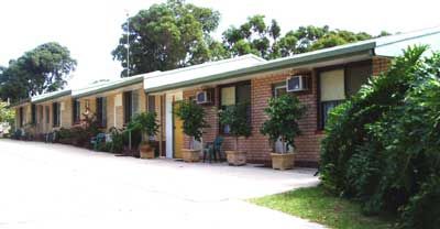 Clovelly Holiday Units - Surfers Gold Coast 2