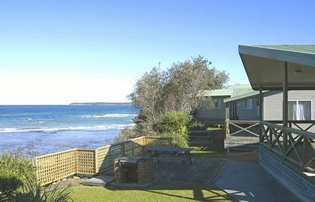 Berrara Beach Holiday Chalets - Surfers Gold Coast 0
