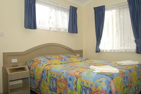 Berrara Beach Holiday Chalets - Surfers Gold Coast 3