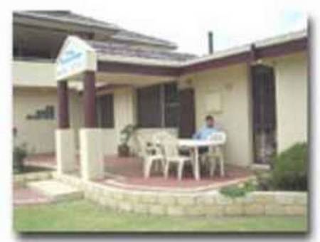 Sorrento Bluewater Cottage - Surfers Gold Coast 2