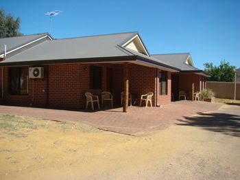 Kalbarri Tudor Holiday Park - Surfers Gold Coast 2