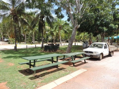 Palm Grove Caravan Resort - Surfers Gold Coast 2