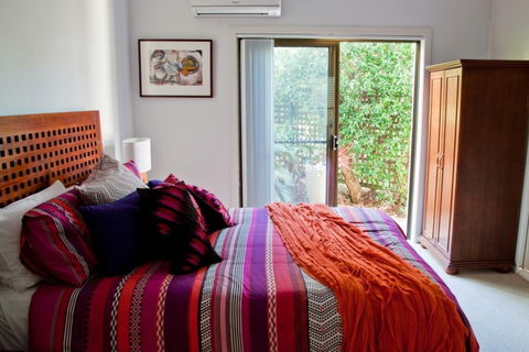 Headlands Beach Guest House - Surfers Gold Coast 3