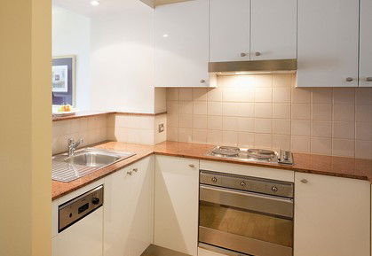 Quay West Suites Melbourne - Surfers Gold Coast 2