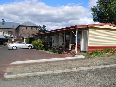 Plantagenet Motel Hotel - Surfers Gold Coast 1
