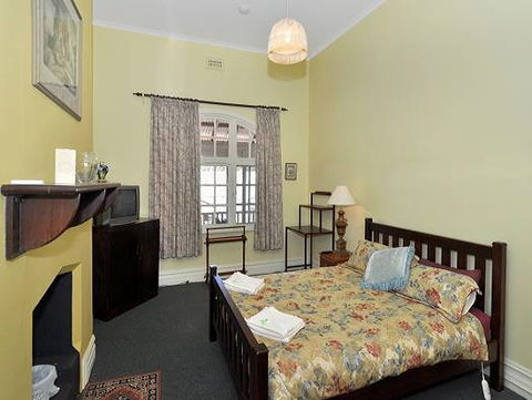 Plantagenet Motel Hotel - Surfers Gold Coast 2