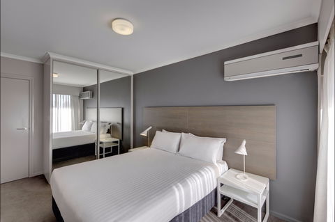 Adina Apartment Hotel Sydney Surry Hills - Surfers Gold Coast 2