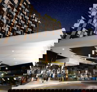 Atura Albury - Surfers Gold Coast