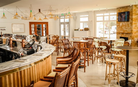 Charing Cross Hotel Waverley - Surfers Gold Coast 2