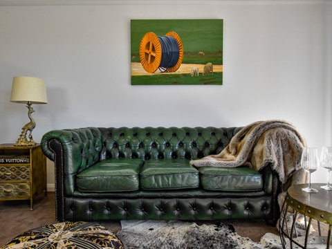 Farmers Arms Hotel Daylesford - Surfers Gold Coast 0