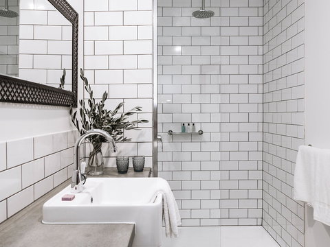 Farmers Arms Hotel Daylesford - Surfers Gold Coast 1