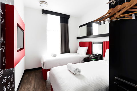 Ibis Melbourne Swanston Street Hotel - Surfers Gold Coast 2