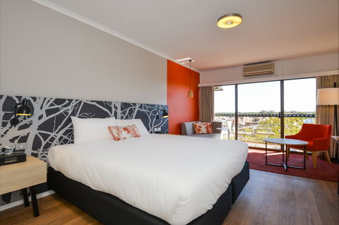 Ibis Styles Kalgoorlie - Surfers Gold Coast 1