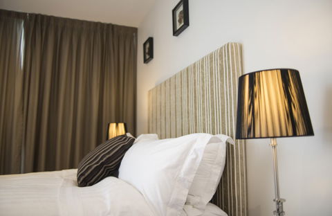 Manhattan - Canberra Executive Apartments - Surfers Gold Coast 2