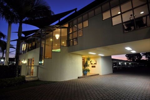 McNevins Maryborough Motel - Surfers Gold Coast 0