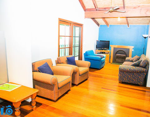 Nirvana Spiritual Retreat - Surfers Gold Coast 2